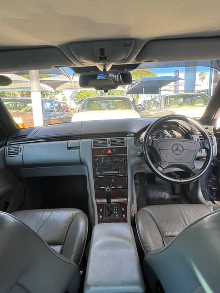 1996 Mercedes Benz E230