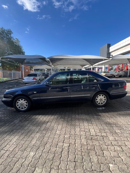 1996 Mercedes Benz E230