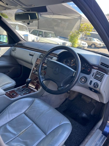 1996 Mercedes Benz E230