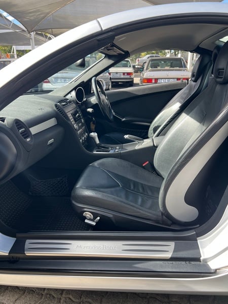 2006 Mercedes Benz SLK200