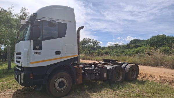IVECO 430  Horse & PTO Hydraulics Truck Tractor Maintained
