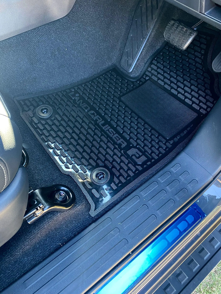 Toyota Land Cruiser FJ Rubber Mat Driver Side