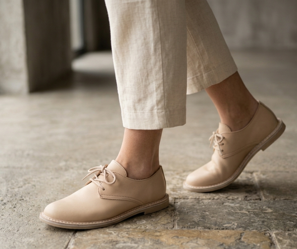 Ladies Leather Chuka Vellies picture