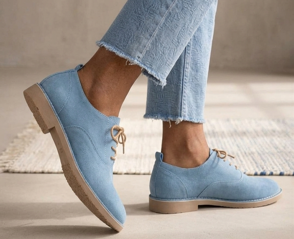 Ladies Leather Chuka Vellies picture