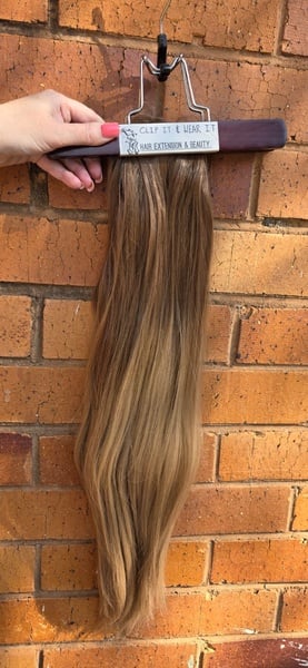 Ombre Light Brown-Dark Blonde 10pc Clip in set (Click on image for info)