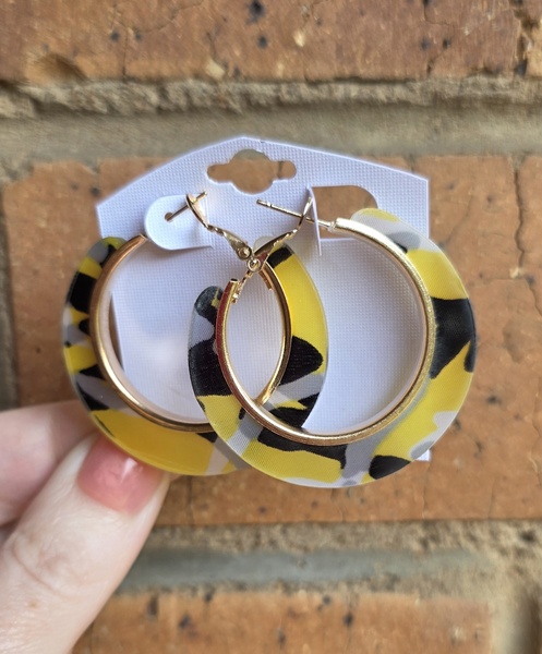 HOOP EARRINGS