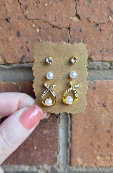 3x Small Stud Earrings