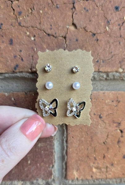 3x Small Stud Earrings