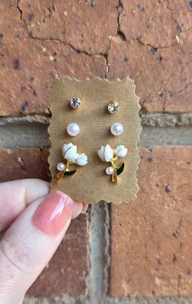 3x Small Stud Earrings