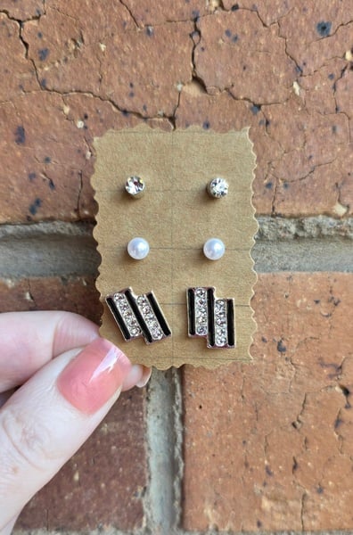 3x Small Stud Earrings