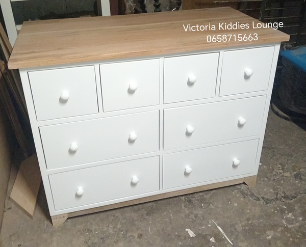 Melissa chest of drawers