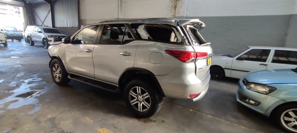 2016 TOYOTA FORTUNER