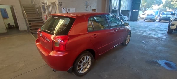 2003  TOYOTA RUNX