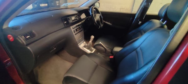 2003  TOYOTA RUNX
