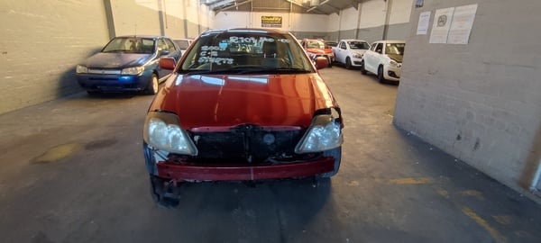 2003  TOYOTA RUNX