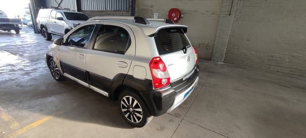 2015 TOYOTA ETIOS CROSS