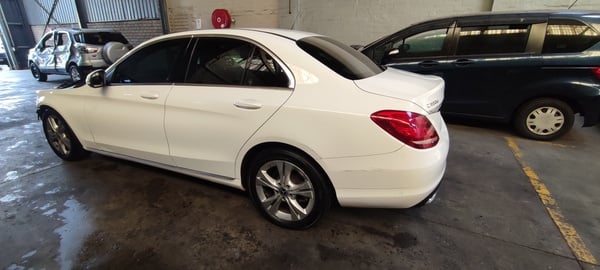 2018 MERCEDES BENZ C220