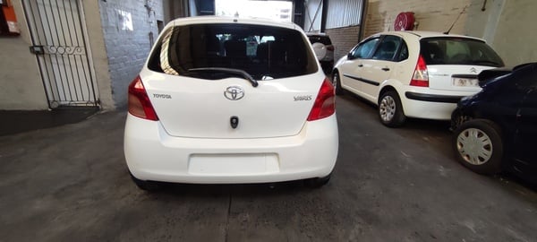 2008 TOYOTA YARIS