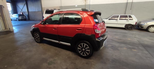 2015 TOYOTA ETIOS CROSS