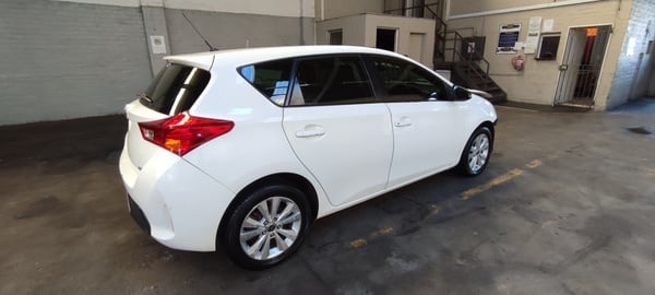 2013 TOYOTA AURIS