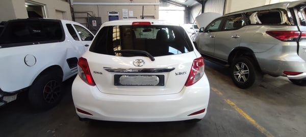 2014 TOYOTA YARIS 1.3