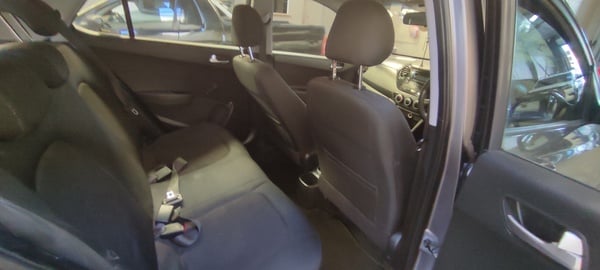 2016 HYUNDAI GRAND I10