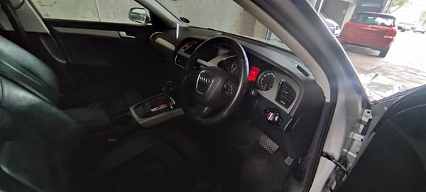 2012 AUDI A4