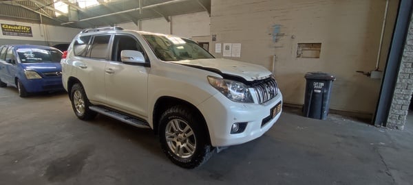 2010 TOYOTA PRADO LANDCRUISER