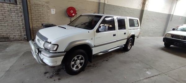 2003 ISUZU KB300TDI
