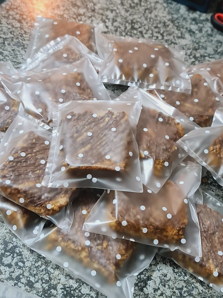 12 x Crunchies with Chocolate Drizzle