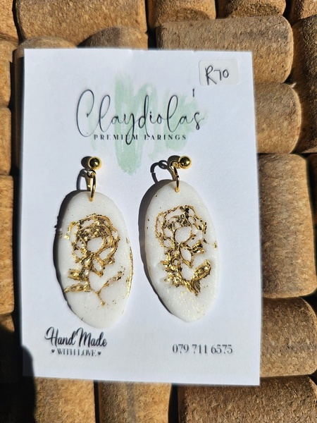 Beige Oval with Gold Rose