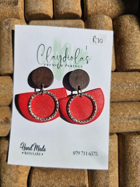 Halfmoon Red with Silver Finding