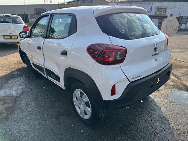 2025 RENAULT KWID 1.0
