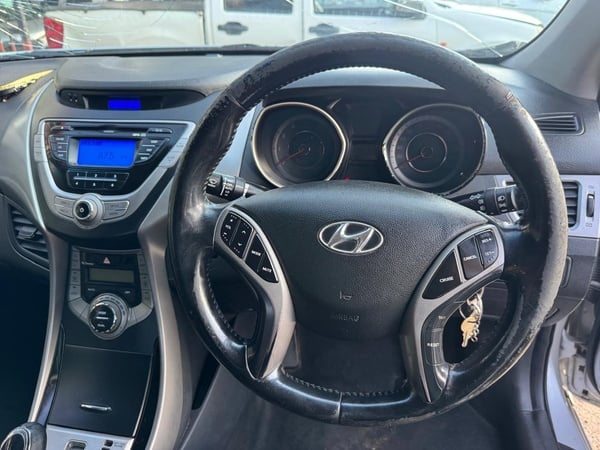 2012 HYUNDAI ELANTRA 1.8 AUTOMATIC