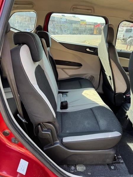 2020 RENAULT TRIBER 1.0 - 7 SEATER