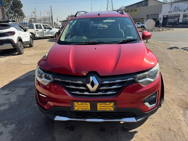 2020 RENAULT TRIBER 1.0 - 7 SEATER