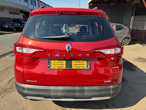 2020 RENAULT TRIBER 1.0 - 7 SEATER