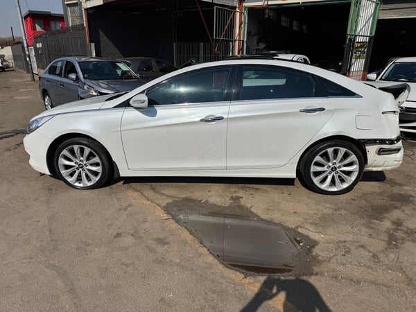 2010 Hyundai Sonata 2.4 Executive Automatic