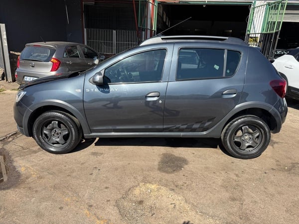 2019 RENAULT SANDERO 900T STEPWAY