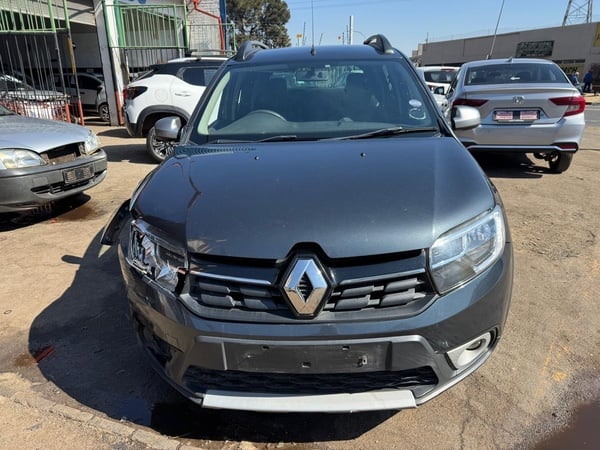 2019 RENAULT SANDERO 900T STEPWAY