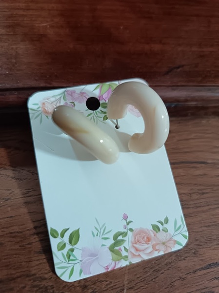 Earrings - Cream