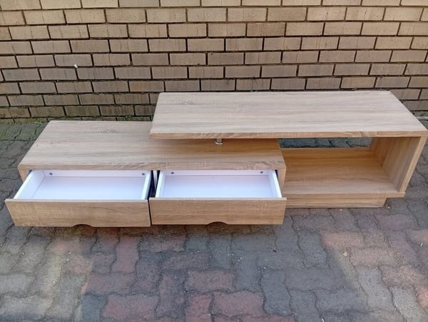 Wooden tv stand 📺 Good condition ✨