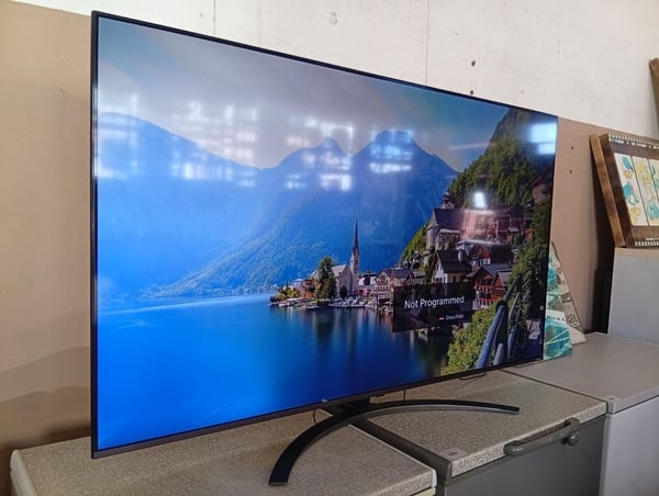 LG nanocell 65" SMART TV 📺 Good condition ✨
