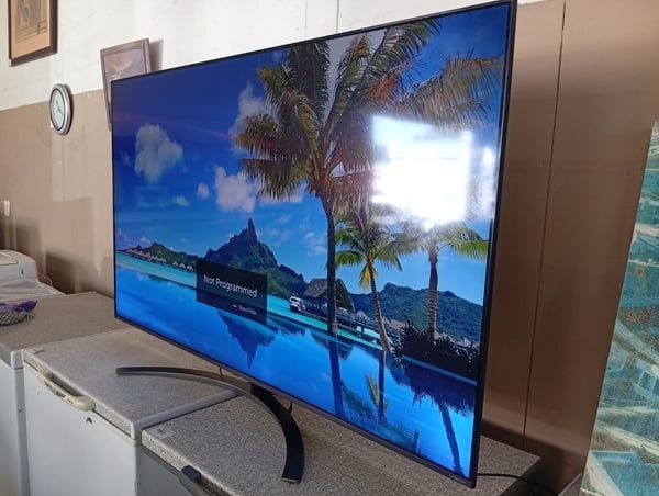 LG nanocell 65" SMART TV 📺 Good condition ✨