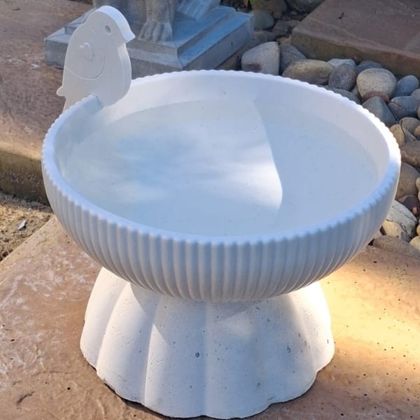 Feathered Ruffle Birdbath