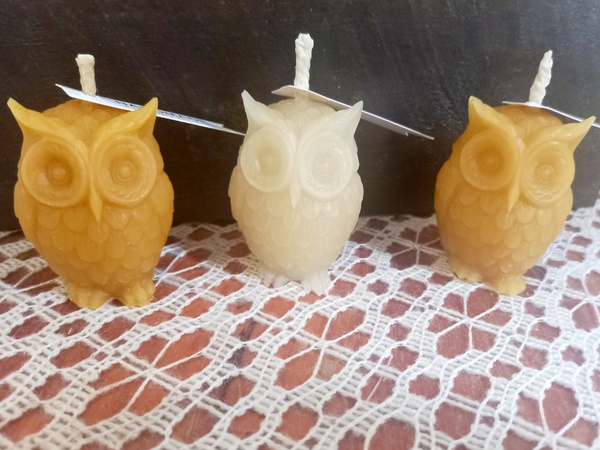 Mini 5cm beeswax owl candle