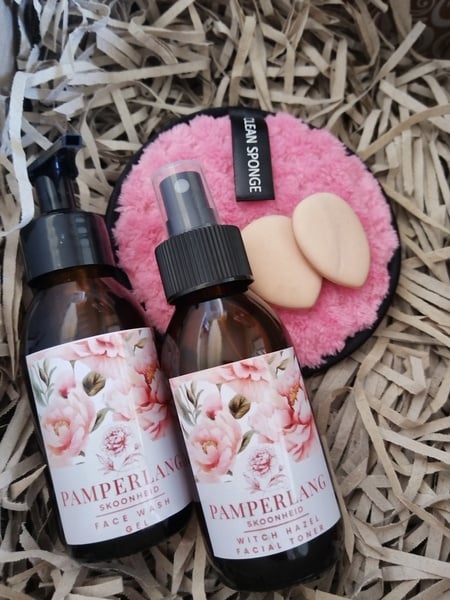 Skincare combo with 1 x microfiber cloth and 2 x eye make-up remover cloth