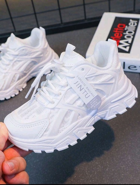 Casual sneaker