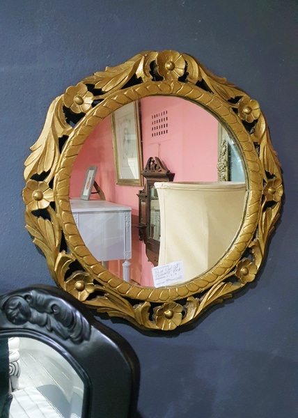Mirror, round wood frame, gold