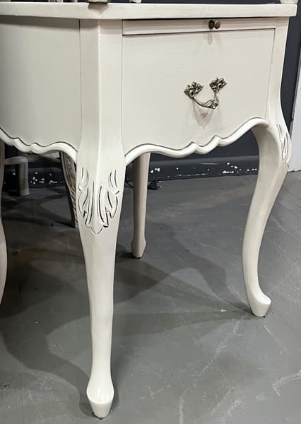 Bedside Table / Pedestal